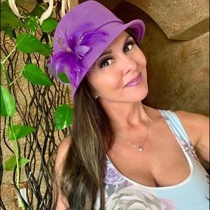 Woman’s adorable Purple felt hat